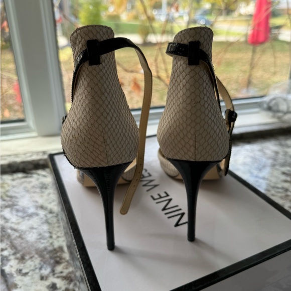 Nine West heels, leather, size 8, like new - Picture 6 of 8